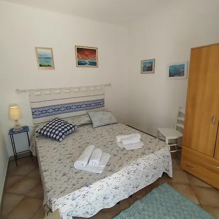 Il Frutto Del Fico D'india House, Quiet Place Between And Countryside, Tiriddo Porto Istana , Shared Swimming Pool ,only For Guests Lejlighed
