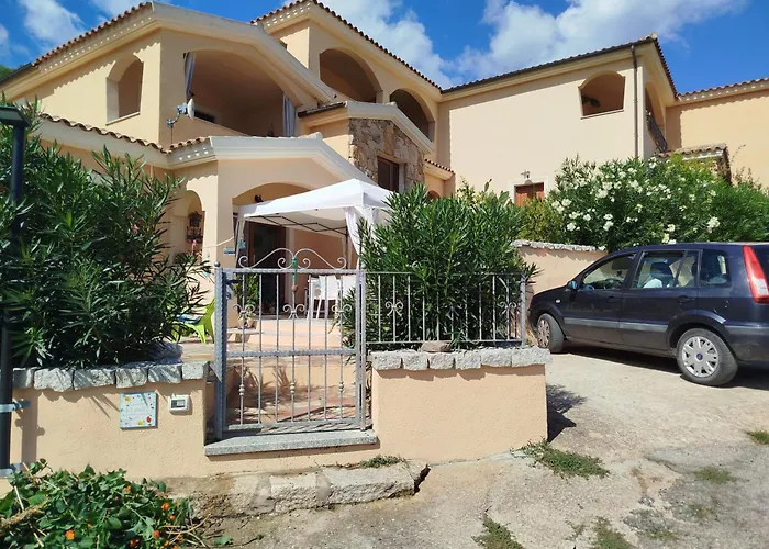 Apartment La Pala Del Fico D'india, Tiriddo Porto San Paolo, With Shared Swimming Pool